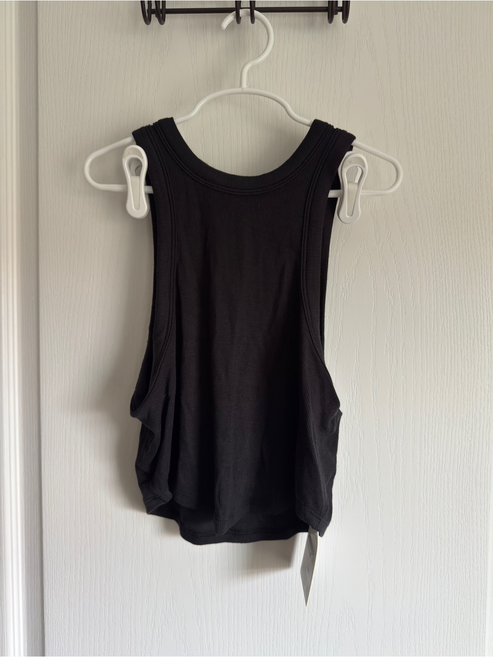 Lululemon Hold Tight Cropped Tank Top
Black - Picture 3 of 4